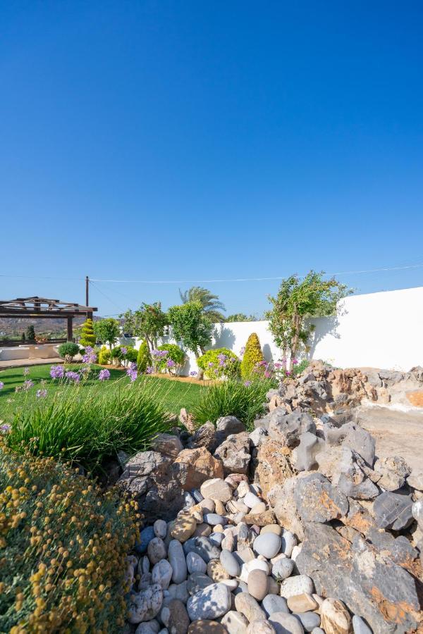 Georgia'S Apartments Kouremenos Beach Anevato Bagian luar foto