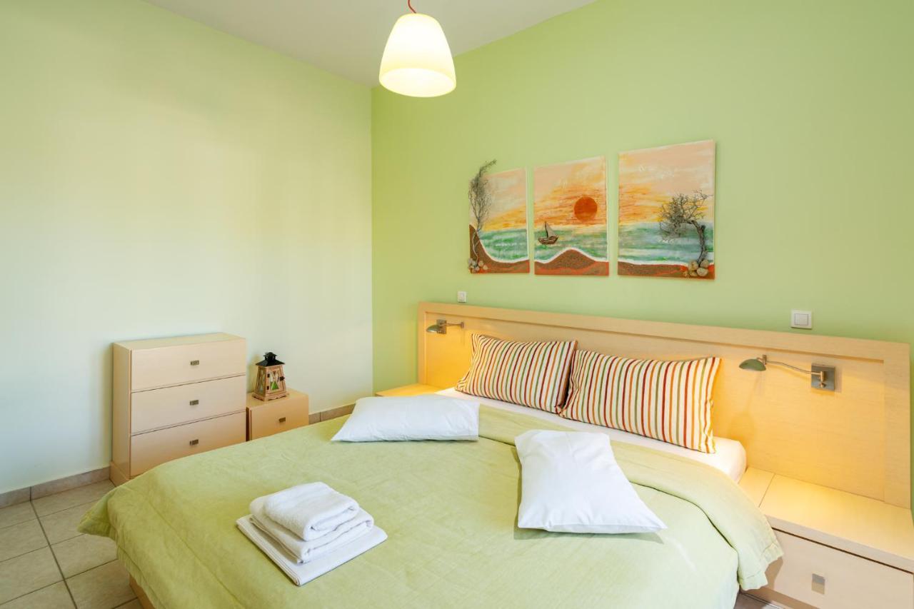 Georgia'S Apartments Kouremenos Beach Anevato Bagian luar foto