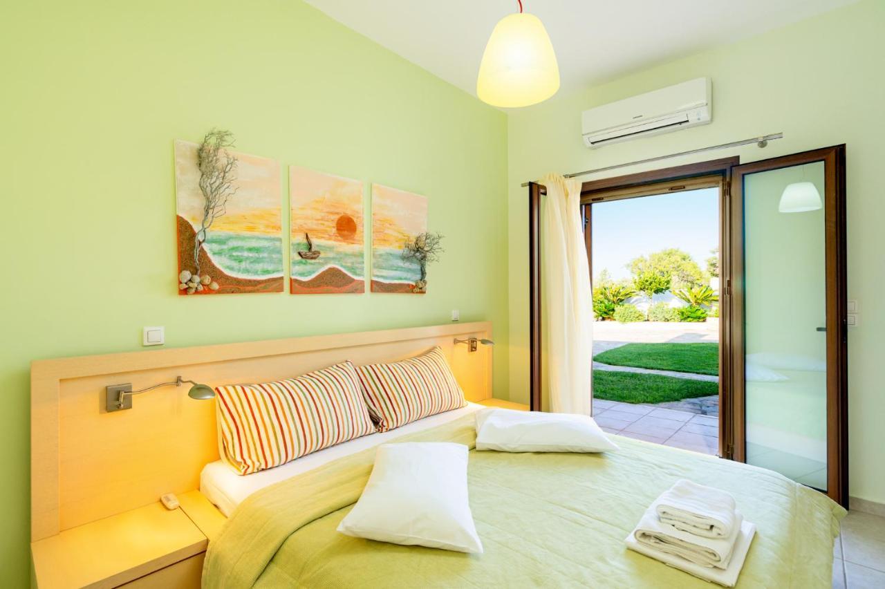 Georgia'S Apartments Kouremenos Beach Anevato Bagian luar foto